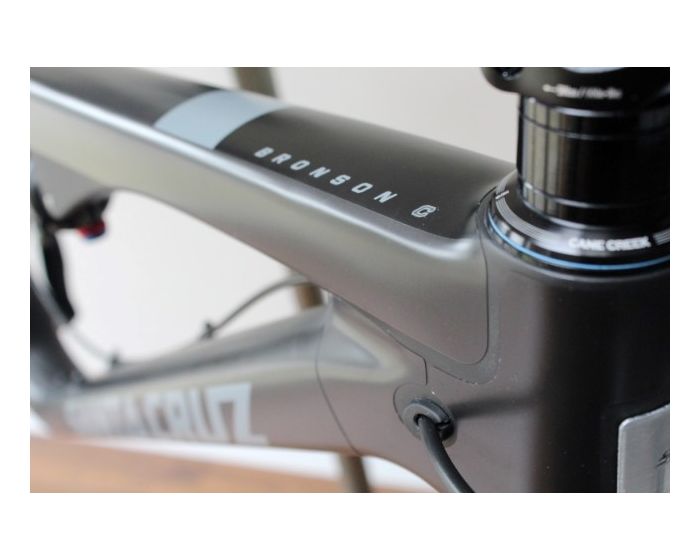 Juliana Roubion Carbon V2 2017/18 | Frame Protection Kit