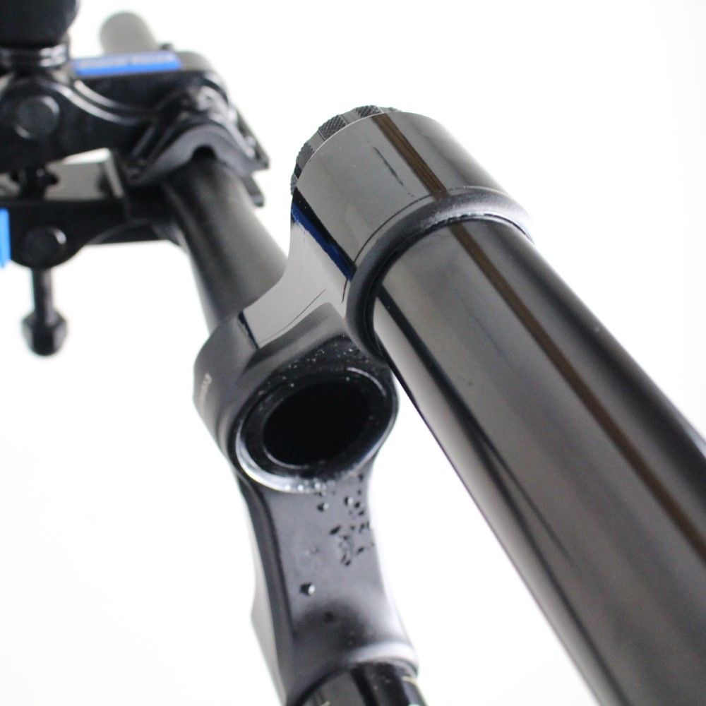 Rock Shox Zeb 27.5 Air Valve 2022-25 | Fork Protection Kit